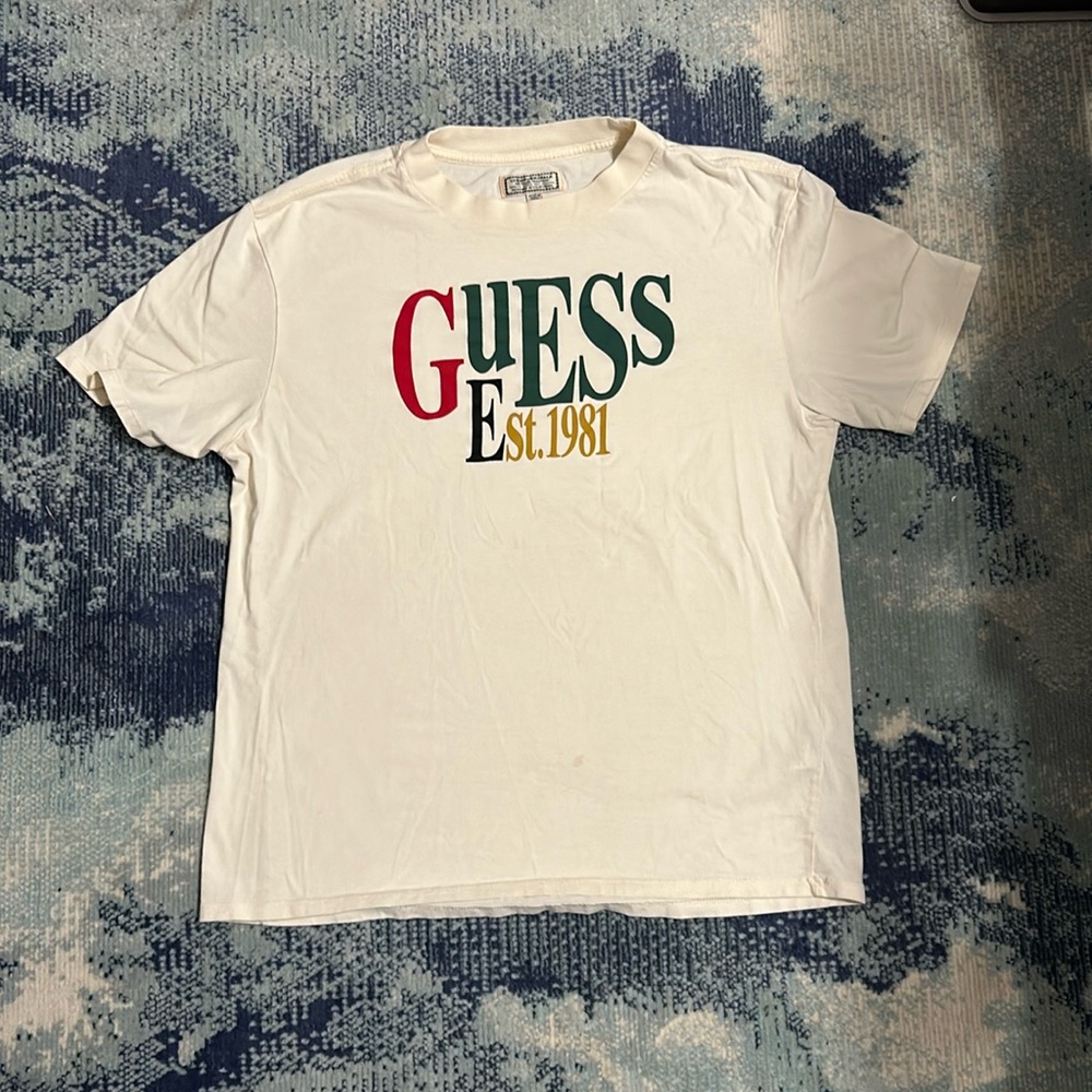 Guess t shirt
